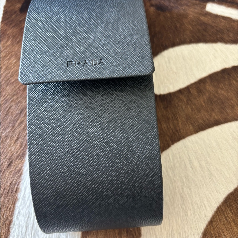 Prada Butterfly Sunglasses Black - Picture 9 of 13